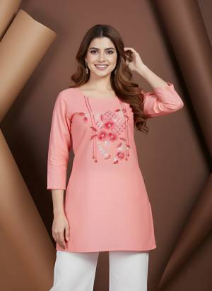 Looking These Beautiful Looking Readymade Short Tunic Top.These Top is Fabricated On Cotton Blend.Its Beautified With Designer Hand Work.