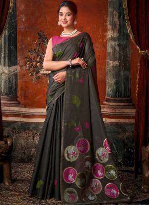 Looking These Fancy Party Wear Saree in Fine Colored.These Saree Are Khadi Cotton And Blouse is Khadi Cotton Fabricated.Its Beautified With Woven Multy Thread Designer.