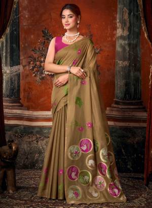 Looking These Fancy Party Wear Saree in Fine Colored.These Saree Are Khadi Cotton And Blouse is Khadi Cotton Fabricated.Its Beautified With Woven Multy Thread Designer.
