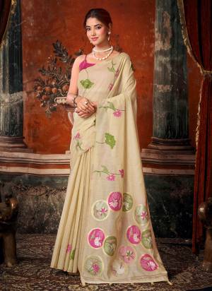 Looking These Fancy Party Wear Saree in Fine Colored.These Saree Are Khadi Cotton And Blouse is Khadi Cotton Fabricated.Its Beautified With Woven Multy Thread Designer.