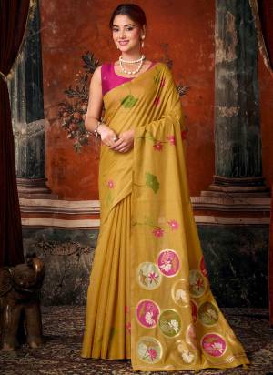 Looking These Fancy Party Wear Saree in Fine Colored.These Saree Are Khadi Cotton And Blouse is Khadi Cotton Fabricated.Its Beautified With Woven Multy Thread Designer.