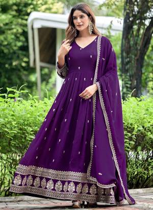 Attactive These Beautiful Looking Readymade Long Gown With Dupatta.These Gown Are Art Silk And Art Silk Dupatta With Crepe Bottom Fabricated.Its Beautified With Designer Embroidery Work.