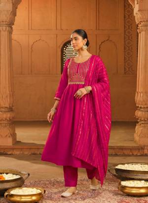 Garb These Suit in Fine Colored Pair With Bottom And Dupatta.These Top Are Viscose Silk And Bottom Are Fabricated On Viscose Silk Pair With Viscose Jacquard Dupatta.Its Beautified With Designer Embroidery Work.