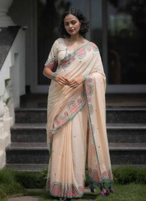 Looking These Party Wear Saree in Fine Colored.These Saree is Fabricated On Linen Cotton Pair With Linen Cotton Blouse.Its Beautified Designer Printed.