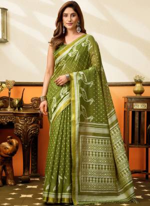 Garb These Fancy Party Wear Saree in Fine Colored.These Saree Are Cotton And Blouse is Cotton Fabricated.Its Beautified With Woven Jacquard Designer.