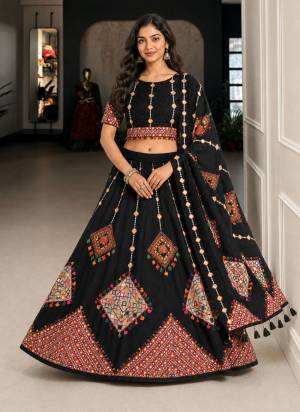 For A Fancy Designer Look,Grab These Lehenga Choli With Dupatta in Fine Colored.These Lehenga Are Cotton Rayon And Choli Are Cotton Rayon And Dupatta Are Fabricated On Cotton Rayon Pair.Its Beautified With Designer Digital Printed.