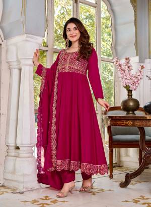 Garb These Suit in Fine Colored Pair With Bottom And Dupatta.These Top Are CP Vichitra And Bottom Are Fabricated On CP Vichitra Pair With CP Vichitra Dupatta.Its Beautified With Designer Embroidery Work.