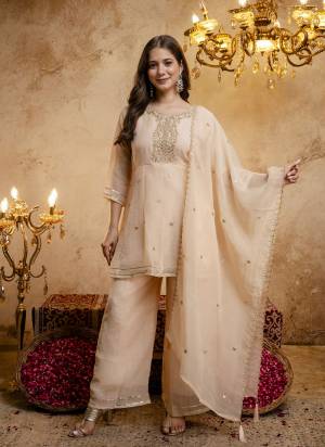 Looking These Party Wear Suit in Fine Colored Pair With Bottom And Dupatta.These Top Are Crunchy And Bottom Are Fabricated On Crunchy Pair With Crunchy Dupatta.Its Beautified With Designer Embroidery Work.