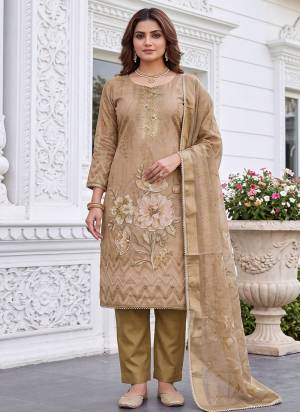 Grab These Suit in Fine Colored Pair With Bottom And Dupatta.These Top Are Simmer Linen Cotton And Dupatta Are Fabricated On Simmer Linen Cotton Pair With Rayon Bottom.Its Beautified With Designer Printed, Hand Work.