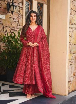 Garb These Beautiful Looking Readymade Anarkali Suits.These Top Are Cambric Cotton And Bottom is Fabricated On Cambric Cotton And Cotton Dupatta.Its Beautified With Designer Digital Printed.