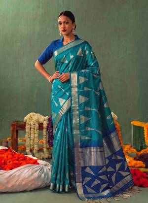 Garb These Fastive And Party Wear Saree in Fine Colored.These Saree And Blouse is Fabricated On Soft Silk.Its Beautified With Weaving Jari Designer.
