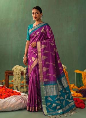 Garb These Fastive And Party Wear Saree in Fine Colored.These Saree And Blouse is Fabricated On Soft Silk.Its Beautified With Weaving Jari Designer.