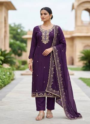 Looking These Suit in Fine Colored Pair With Bottom And Dupatta.These Top Are PV Chanderi And Dupatta Are Fabricated On Nazmin Pair With Rayon Bottom.Its Beautified With Designer Embroidery, Hand Work.