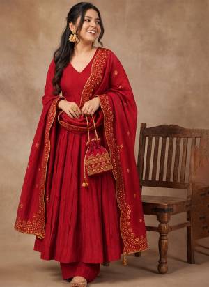 Attrective These Beautiful Looking Readymade Top With Bottom And Dupatta.These Top And Bottom is Fabricated On Kum Kum And Kum Kum Dupatta.Its Beautified With Designer Foil Printed.