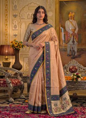Garb These Fastive And Party Wear Saree in Fine Colored.These Saree And Blouse is Fabricated On Tissue Silk.Its Beautified With Weaving Jacquard Designer.