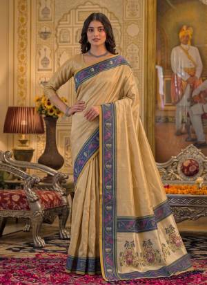 Garb These Fastive And Party Wear Saree in Fine Colored.These Saree And Blouse is Fabricated On Tissue Silk.Its Beautified With Weaving Jacquard Designer.