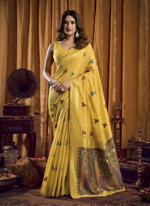 Looking These Fancy Party Wear Saree in Fine Colored.These Saree Are Khadi Cotton And Blouse is Khadi Cotton Fabricated.Its Beautified With Woven Katha Designer.