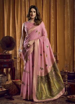 Looking These Fancy Party Wear Saree in Fine Colored.These Saree Are Khadi Cotton And Blouse is Khadi Cotton Fabricated.Its Beautified With Woven Katha Designer.