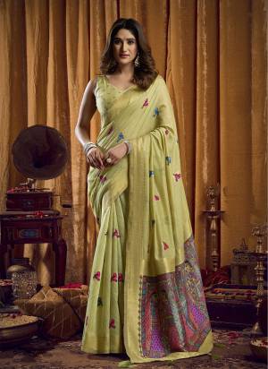 Looking These Fancy Party Wear Saree in Fine Colored.These Saree Are Khadi Cotton And Blouse is Khadi Cotton Fabricated.Its Beautified With Woven Katha Designer.