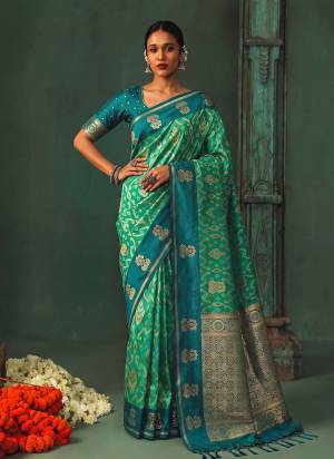 Garb These Fastive And Party Wear Saree in Fine Colored.These Saree And Blouse is Fabricated On Silk.Its Beautified With Weaving Designer.