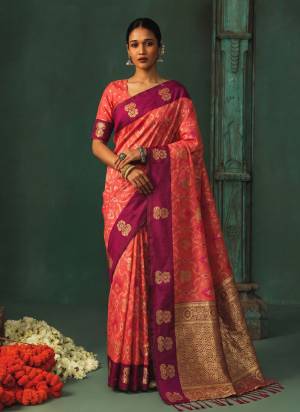 Garb These Fastive And Party Wear Saree in Fine Colored.These Saree And Blouse is Fabricated On Silk.Its Beautified With Weaving Designer.