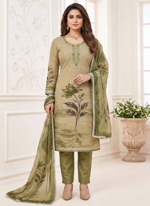 Looking These Suit in Fine Colored Pair With Bottom And Dupatta.These Top Are Modal Butti And Dupatta Are Fabricated On Modal Silk Pair With Dull Santoon Bottom.Its Beautified With Designer Printed, Hand Work.
