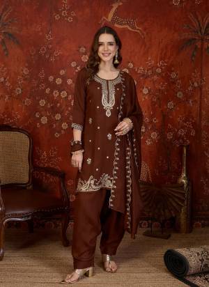 Garb These Suit in Fine Colored Pair With Bottom And Dupatta.These Top Are Vichitra And Bottom Are Fabricated On Vichitra Pair With Vichitra Dupatta.Its Beautified With Designer Embroidery Work.