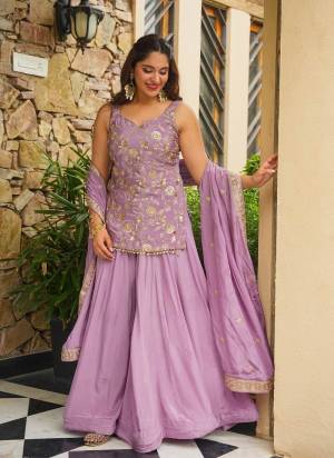 Looking These Suit in Fine Colored Pair With Bottom And Dupatta.These Top Are Kajo Silk And Bottom Are Fabricated On Kajo Silk Pair With Kajo Silk Dupatta.Its Beautified With Designer Embroidery Work.
