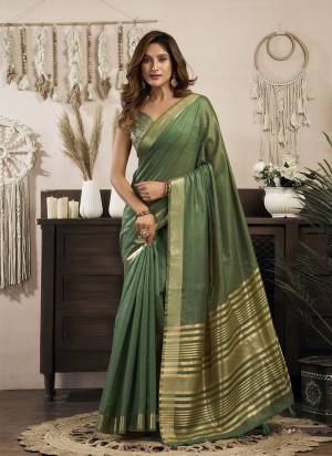 Looking These Fancy Party Wear Saree in Fine Colored.These Saree Are Khadi Cotton And Blouse is Khadi Cotton Fabricated.Its Beautified With Woven Designer With Brocade Blouse.