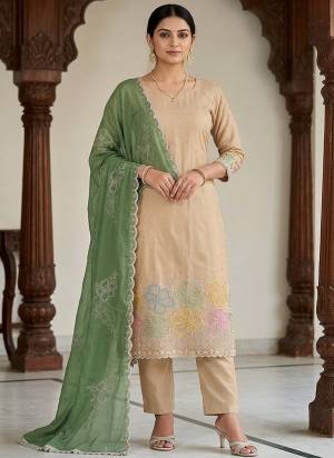 Looking These Suit in Fine Colored Pair With Bottom And Dupatta.These Top Are Salsa And Dupatta Are Fabricated On Nazmin Pair With Dul Santoon Bottom.Its Beautified With Designer Bits Embroidery Work.