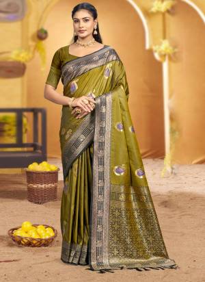 Looking These Fastive And Party Wear Saree in Fine Colored.These Saree And Blouse is Fabricated On Soft Silk.Its Beautified With Woven Jacquard Designer.