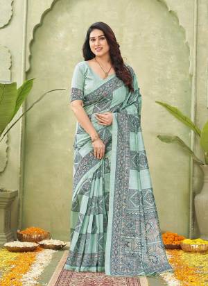 Looking These Festive And Party Wear Saree in Fine Colored.These Saree And Blouse is Fabricated On Tussar Silk.Its Beautified With Designer Madhubani Printed.