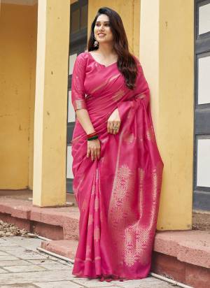 Looking These Festive And Party Wear Saree in Fine Colored.These Saree And Blouse is Fabricated On Khadi Raw Silk.Its Beautified With Woven Paithani Pallu Designer.