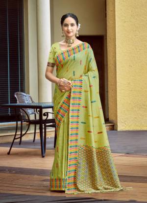Looking These Fastive And Party Wear Saree in Fine Colored.These Saree And Blouse is Fabricated On Assam Silk.Its Beautified With Woven Jacquard Multy Thread Designer.