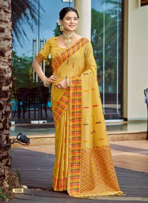 Looking These Fastive And Party Wear Saree in Fine Colored.These Saree And Blouse is Fabricated On Assam Silk.Its Beautified With Woven Jacquard Multy Thread Designer.