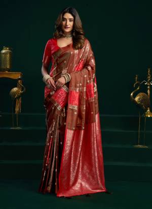 Looking These Fancy Party Wear Saree in Fine Colored.These Saree Are Soft Silk And Blouse is Soft Silk Fabricated.Its Beautified With Woven Multy Thread,Jari Designer.