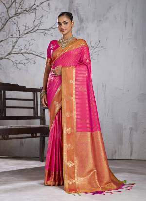 Garb These Fastive And Party Wear Saree in Fine Colored.These Saree And Blouse is Fabricated On Silk.Its Beautified With Weaving Jari Designer.