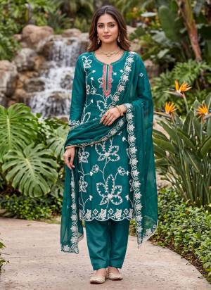 Looking These Suit in Fine Colored Pair With Bottom And Dupatta.These Top Are PV Cotton And Dupatta Are Fabricated On Nazmin Pair With Dul Santoon Bottom.Its Beautified With Designer Embroidery Work.