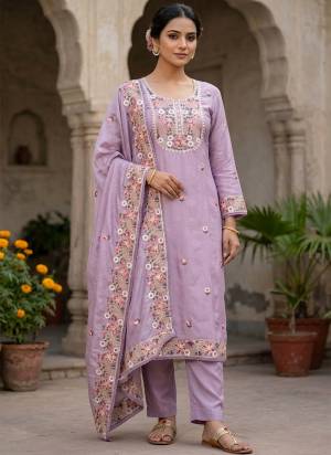 Looking These Suit in Fine Colored Pair With Bottom And Dupatta.These Top Are PV Cotton And Dupatta Are Fabricated On Nazmin Pair With Dul Santoon Bottom.Its Beautified With Designer Embroidery Work.