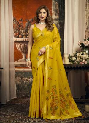 Looking These Fancy Party Wear Saree in Fine Colored.These Saree Are Puri Cotton And Blouse is Puri Cotton Fabricated.Its Beautified With Woven Jari Border Designer.