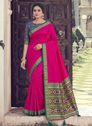 Garb These Fastive And Party Wear Saree in Fine Colored.These Saree And Blouse is Fabricated On Silk.Its Beautified With Weaving Multy Thread Designer.