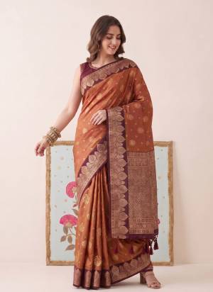 Garb These Fastive And Party Wear Saree in Fine Colored.These Saree And Blouse is Fabricated On Silk.Its Beautified With Weaving Jari Designer.