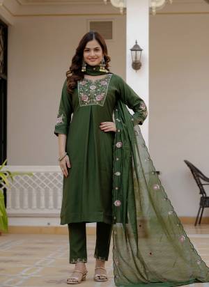 Garb These Beautiful Party Wear Designer Readymade Suits.These Top And Bottom Are Viscose Silk And Dupatta is Fabricated On Muslin Silk.Its Beautified With Designer Multy Thread Embroidery,Hand Work.