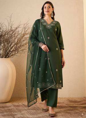 Looking These Beautiful Party Wear Designer Readymade Suits.These Top And Bottom Are Silk Blend And Dupatta is Fabricated On Organza.Its Beautified With Designer Embroidery Work.