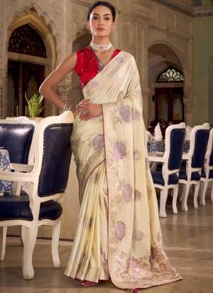 Looking These Party Wear Saree in Fine Colored Pair With Blouse.These Saree and Blouse Are Fabricated On Satin Silk.Its Beautified With Woven Designer With Sarovsaki Work.