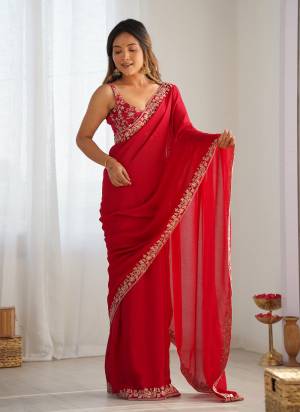 Attractive These Fancy Party Wear Saree in Fine Two Tone Colored.These Saree Are Vichitra Silk And Blouse is Vichitra Silk Fabricated.Its Beautified With Designer Sequance,Thread Embroidery Work.
