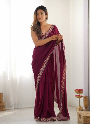 Attractive These Fancy Party Wear Saree in Fine Two Tone Colored.These Saree Are Vichitra Silk And Blouse is Vichitra Silk Fabricated.Its Beautified With Designer Sequance,Thread Embroidery Work.