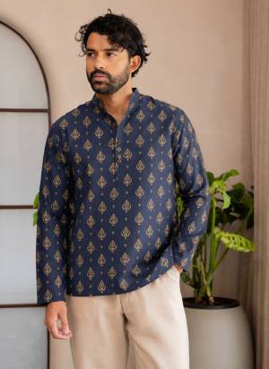 For A festive Wear,Grab These Readymade Short Kurta in Fine Colored.These Kurta is Fabricated On Swiss Linen With Designer Printed.Buy Now.