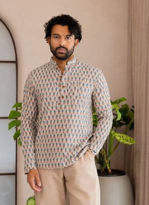 For A festive Wear,Grab These Readymade Short Kurta in Fine Colored.These Kurta is Fabricated On Swiss Linen With Designer Printed.Buy Now.
