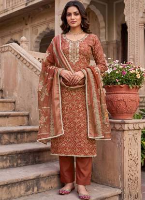 Looking These Suit in Fine Colored Pair With Bottom And Dupatta.These Top Are Simmer Cotton Linen And Dupatta Are Fabricated On Simmer Cotton Linen Pair With Rayon Bottom.Its Beautified With Designer Printed, Hand Work.